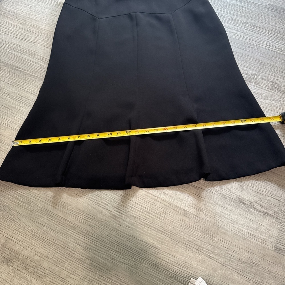Jones Wear black women’s skirt. Size 12 - Picture 7 of 11